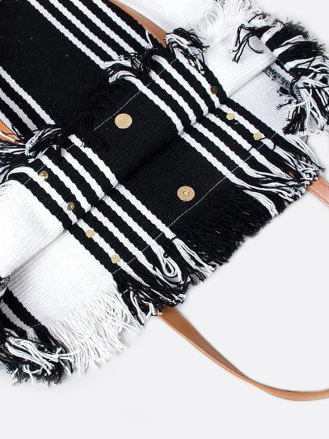 Bolso tote blanco y negro