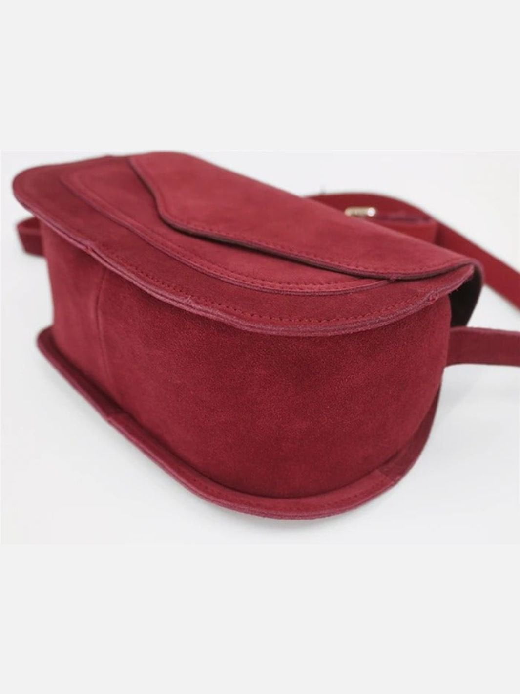 Bolso de ante rojo